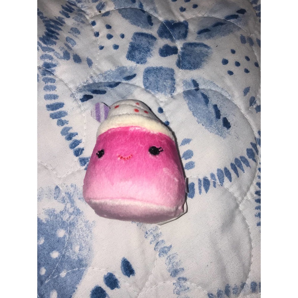 Cinnamon Milkshake/Frozen Yogurt Squishville Squishmallows